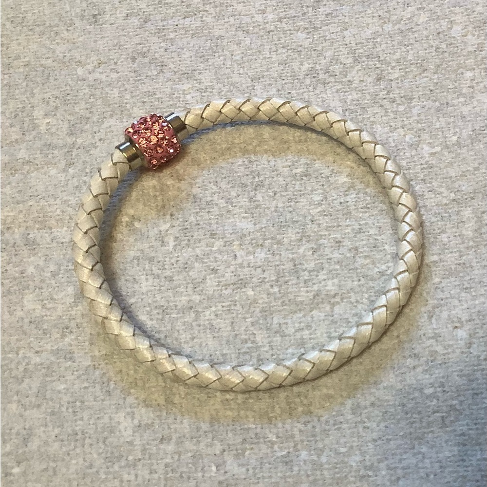 Jewelry In Bloom Bracelet Women’s Bangle Magnetic Clasp Pink Stones Handmade